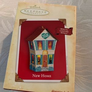 2004 Hallmark New Home Ornament